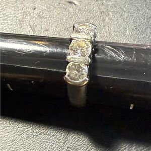 Elegant 14K Solid Gold Women's Wedding Band.